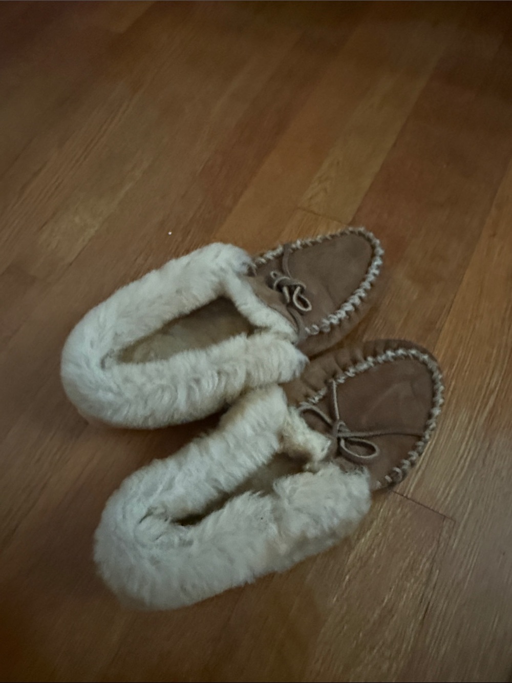 L.L. Bean Women's Faux-wicked Good Shearling Moccasin Slippers - Cream & Tan